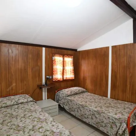 In Ferienresidenz With Pool Holiday home